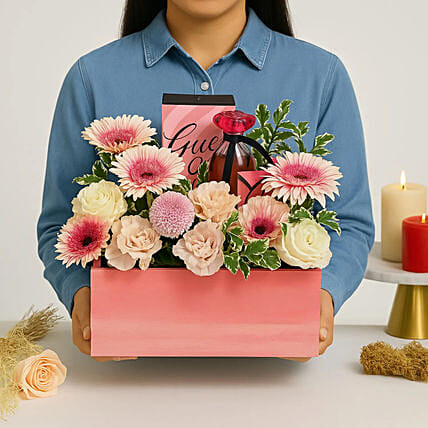 Guess Girl Perfume and Flowers: Birthday Flowers Singapore