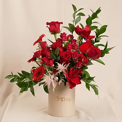 Luxury Red Roses And Gerberas Flower Box Gift: Flower Boxes Singapore