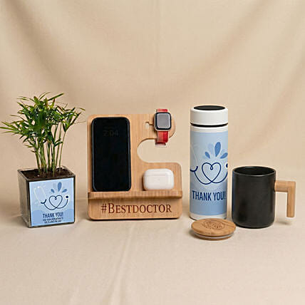 Doctor Desktop Essentials Gift Set: Engraved Stationery