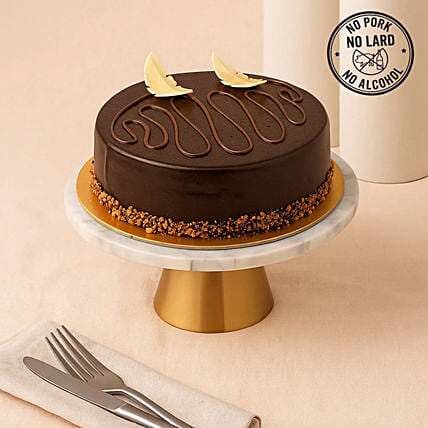 Yummy Special Chocolate Cake: Muslim-Friendly Cakes