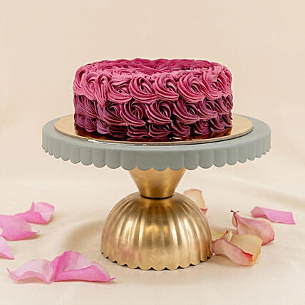 Twilight Bloom Cake: Red Velvet Cakes 