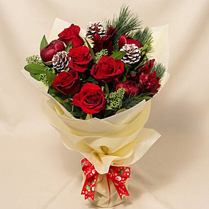 All Red Xmas Bouquet: Flowers