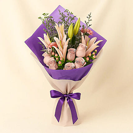 Affectionate Lilies Love: Lilies