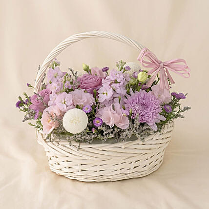 Enticing Mixed Flowers Round Basket: Basket Arrangements 