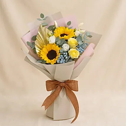 Timeless Mixed Flowers Bouquet: Flower Bouquets