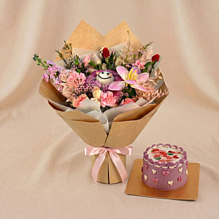 Pink Smile Bloom Buddies and Mini Cake: Hand Bouquets Singapore