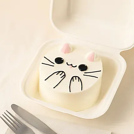 Similing Cat Bento Cake: Cat Theme Cakes For Birthday
