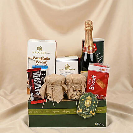 Assorted Premium Treats Gift Basket: Sweets 