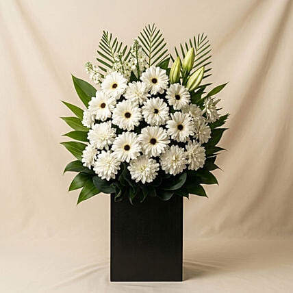 Daisy Condolence Stand: Flower Stands Singapore