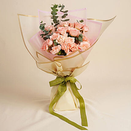 Peachy Blushes Rose Bouquet: Gifts for Mother