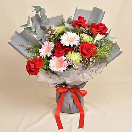 Birthday Love Flower Bouquet: 