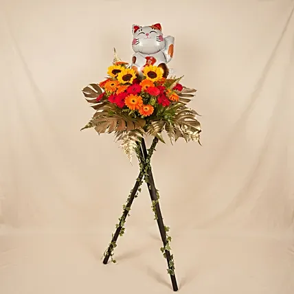 Fortune Cat Congratulations Flower Stand: Flower Stands Singapore