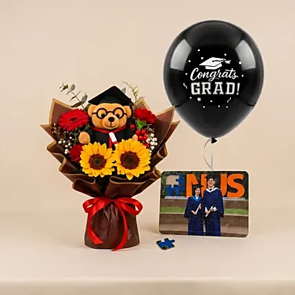 Graduation Jigsaw Puzzle & Flowers: 