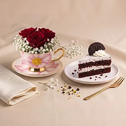 Red Rose Teacup & Oreo Cake Slice: 