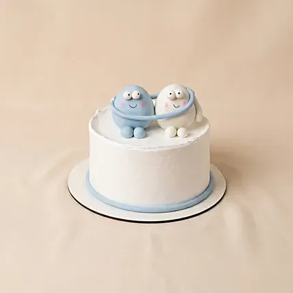 Adorable Hugs Cake: Friendship Day Gifts