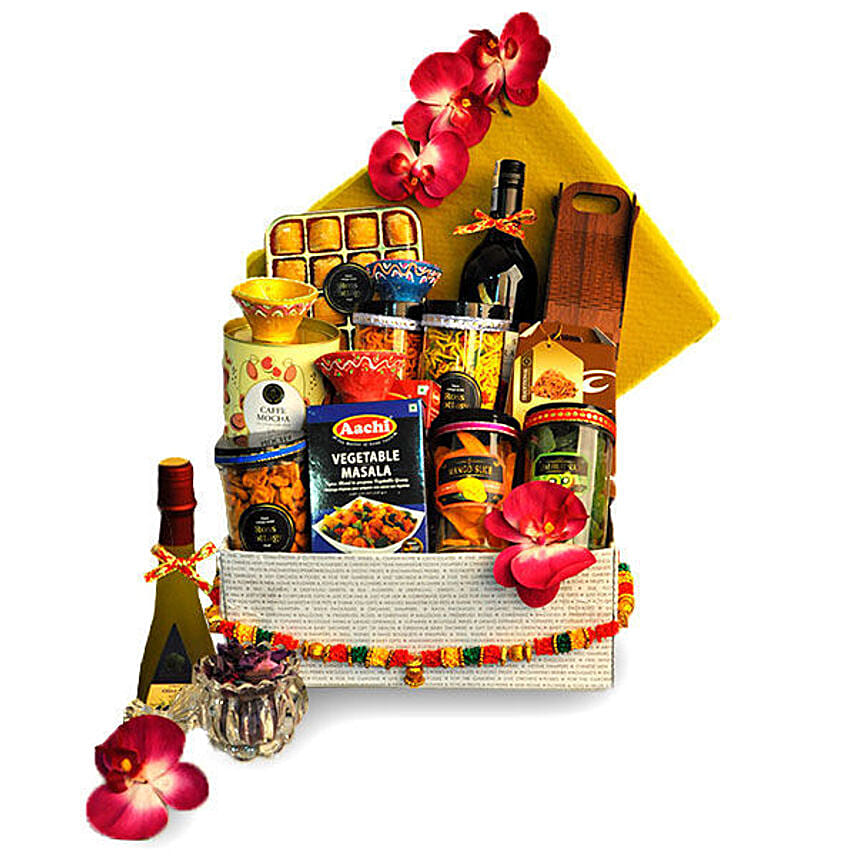 Crunchy And Munchy Gift Hamper