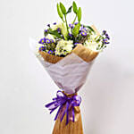 Mesmerizing Flowers Bunch& Fruit Cake
