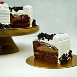 Black Forest Cake With Red Roses Bouquet