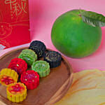 Assorted Mooncakes N Pomelo