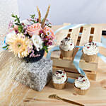 Flowers arrangment with Vanilla Cupcakes