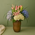 Adorable Flowers Arrangement