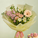 Affection - Flowers Bouquet & Macaroon Cake