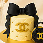 Goldie Luxe Red Velvet Cake