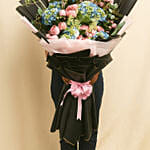 Hydrengea And Boombastic Roses Long Bouquet