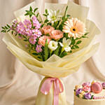 Affection - Flowers Bouquet & Macaroon Cake