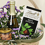 Bubbles & Edibles Hamper