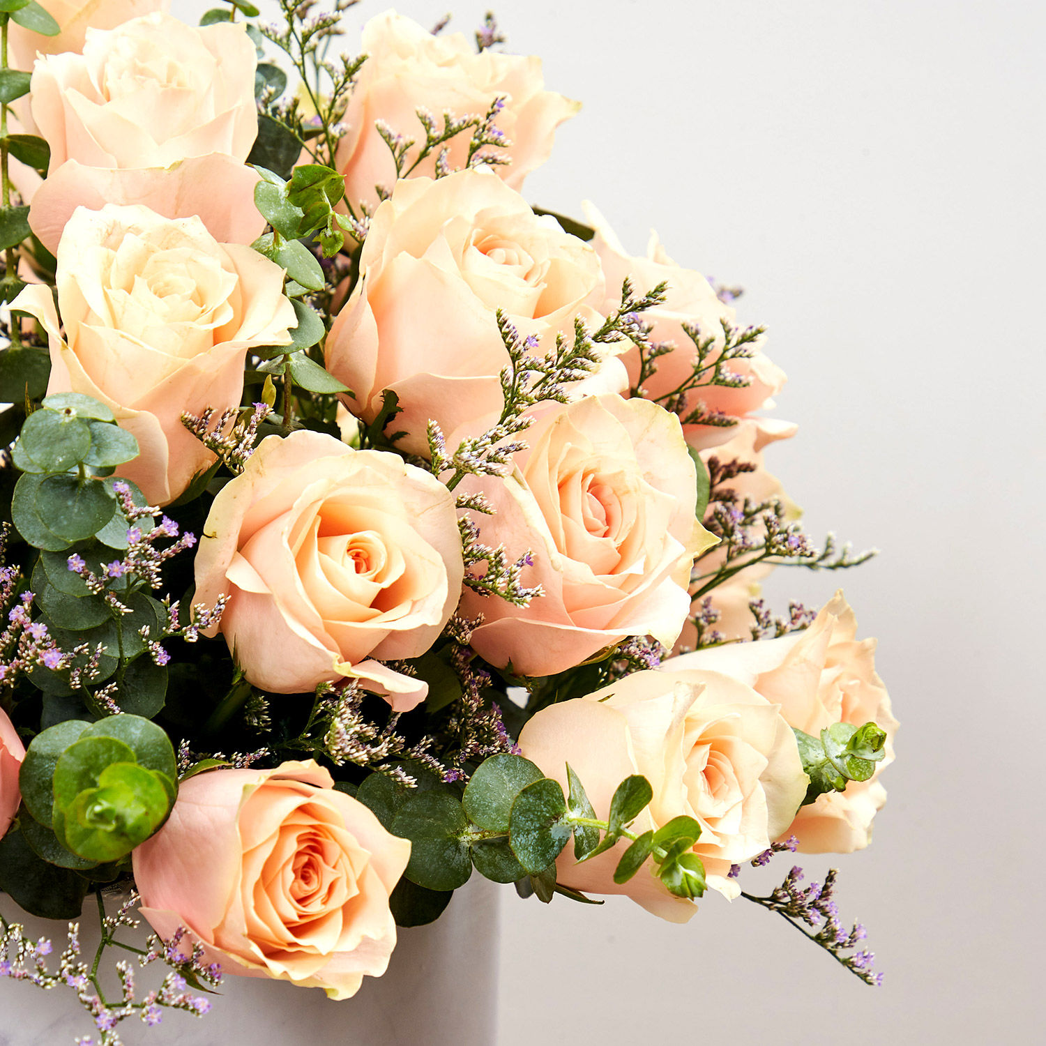 Box of 30 Peach Roses Arrangement Delivery in Singapore - FNP SG