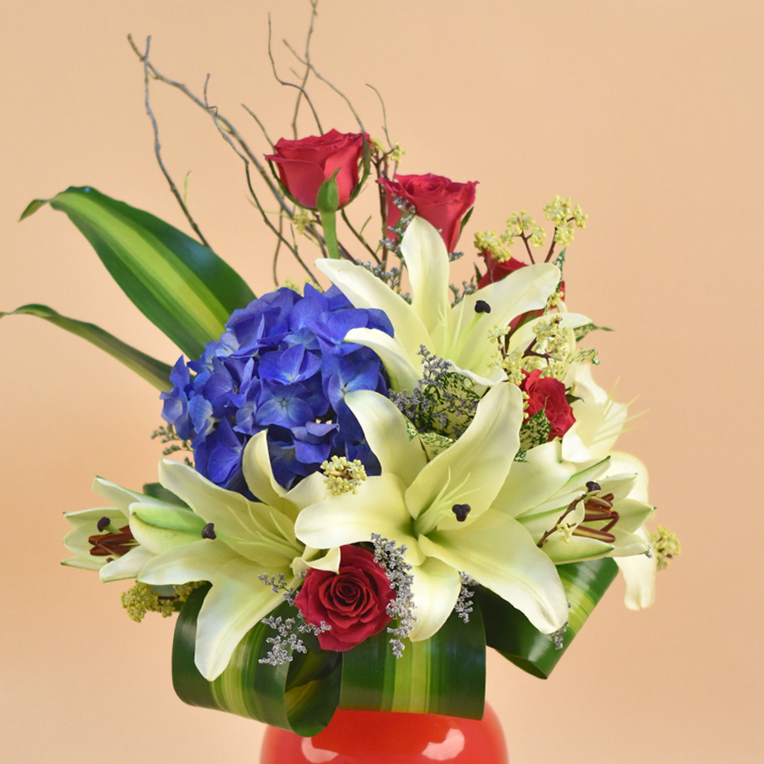Charismatic Flowers Red Vase Delivery in Singapore FNP SG