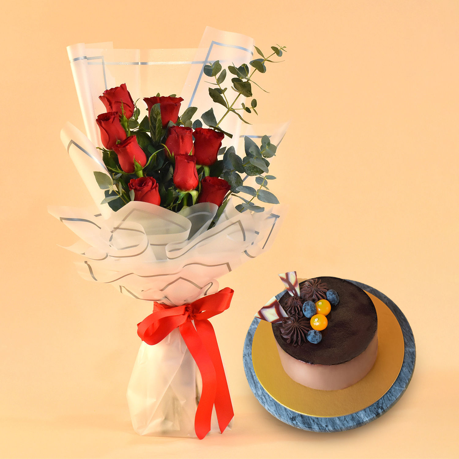 Hot Red Roses Bouquet with Chocolate Cake Delivery in Singapore - FNP SG