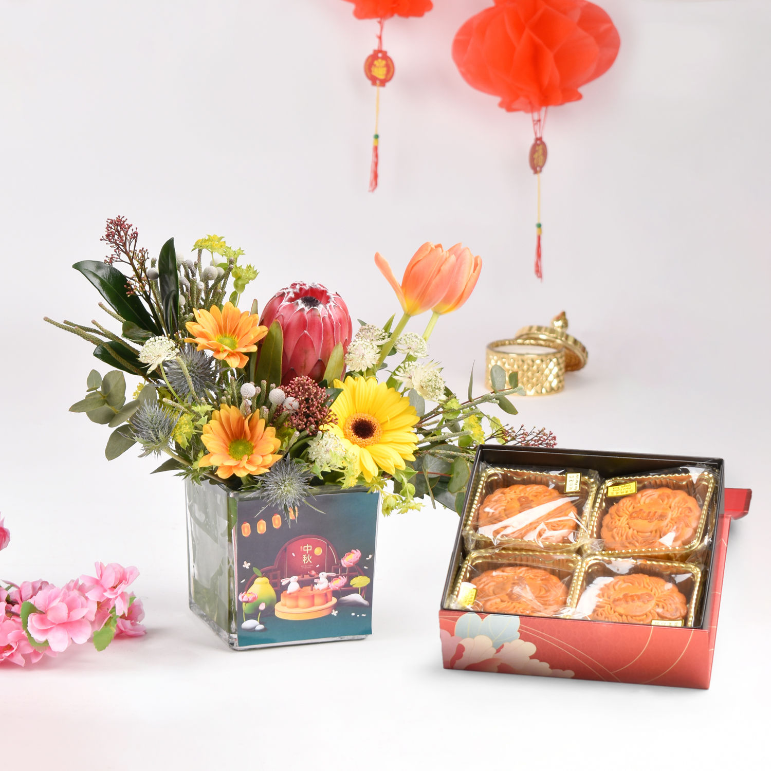Happy Mid Autumn Festival Flowers with Moon Cakes Delivery in Singapore ...
