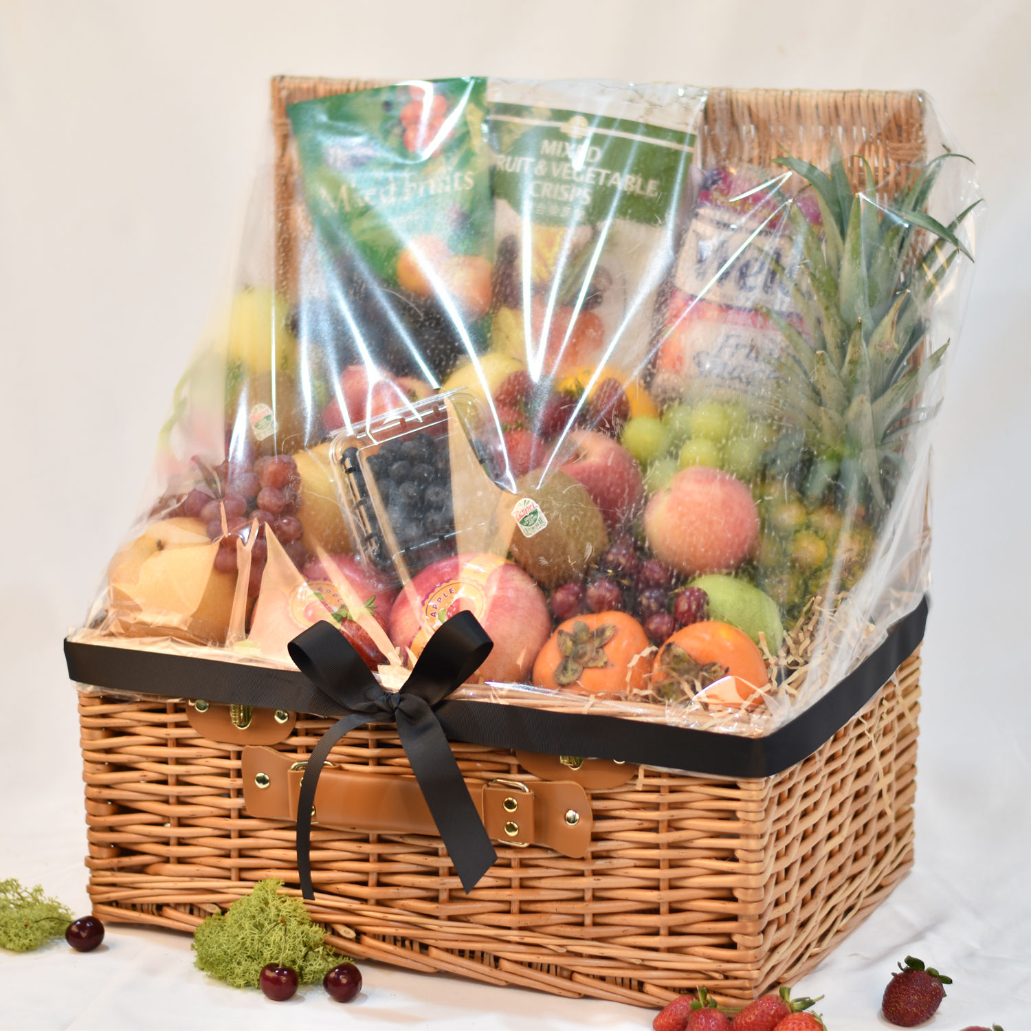 Christmas Fruit Basket Delivery in Singapore FNP SG