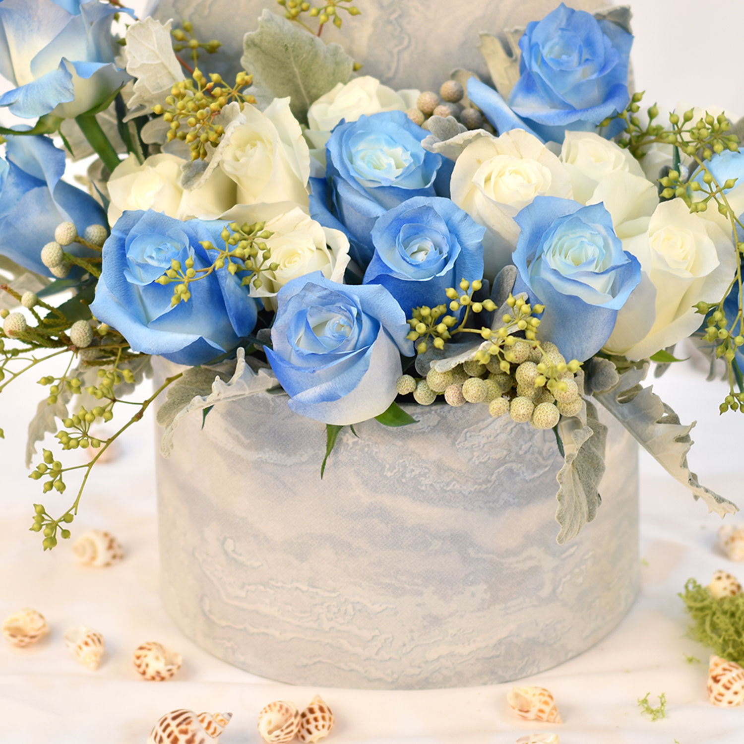 White Roses Blue White and Blue Roses Arranngement in Box Delivery in Singapore - FNP SG