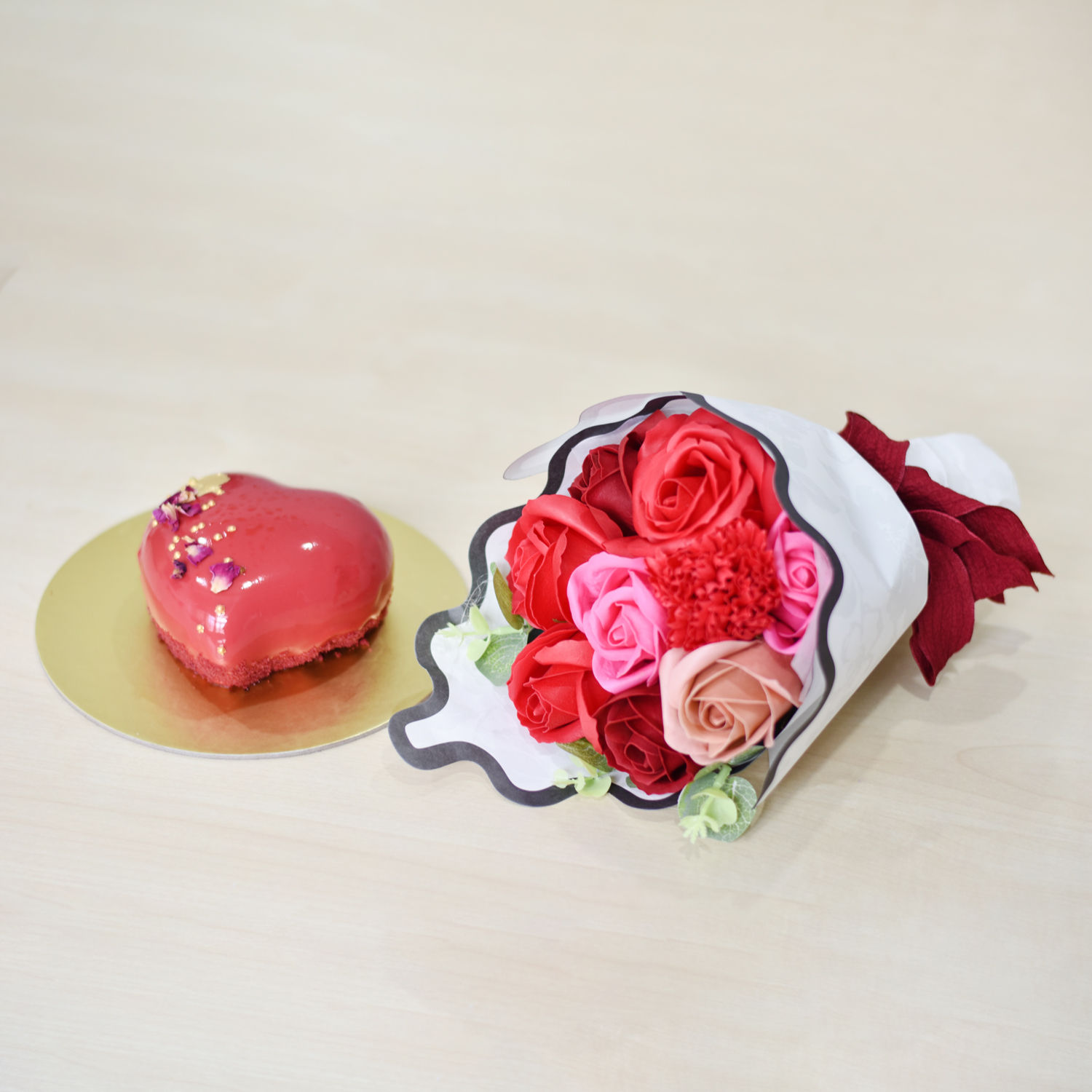 Vday Cake and Soap Roses Bouquet Delivery in Singapore - FNP SG