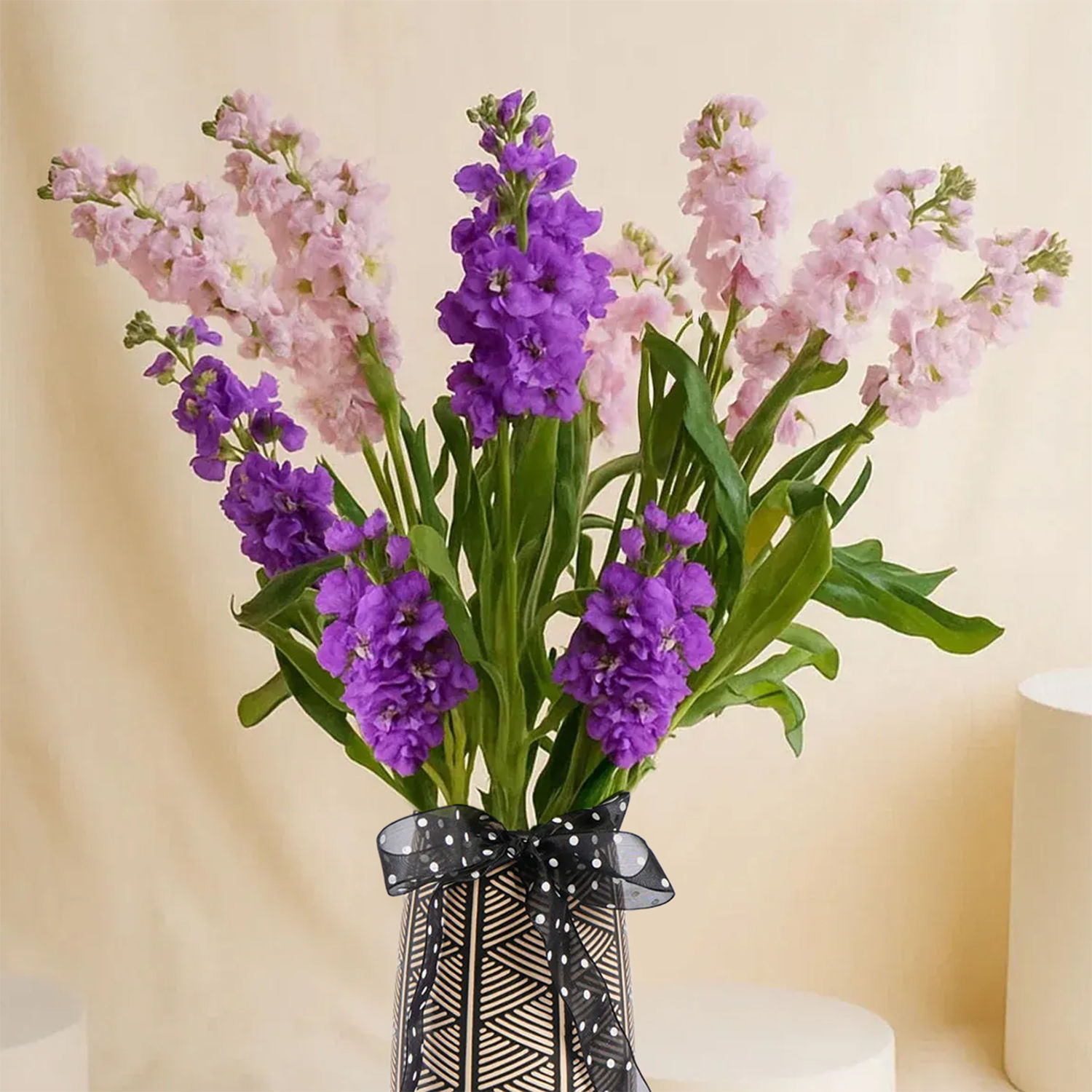 Mathiola Flowers Vase Delivery in Singapore - FNP SG