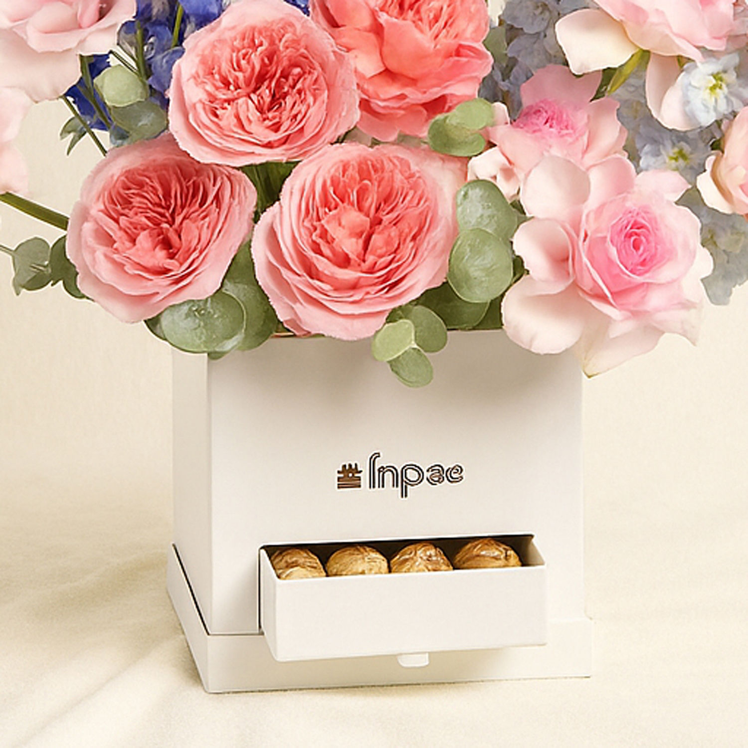 Garden Roses and Delphinium Arrangement Delivery in Singapore - FNP SG